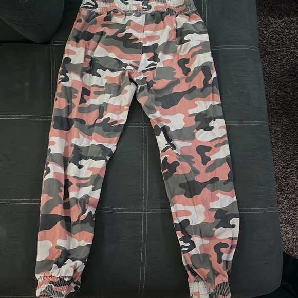 Pink, and white camo cargos/joggers - Picture 2 of 3